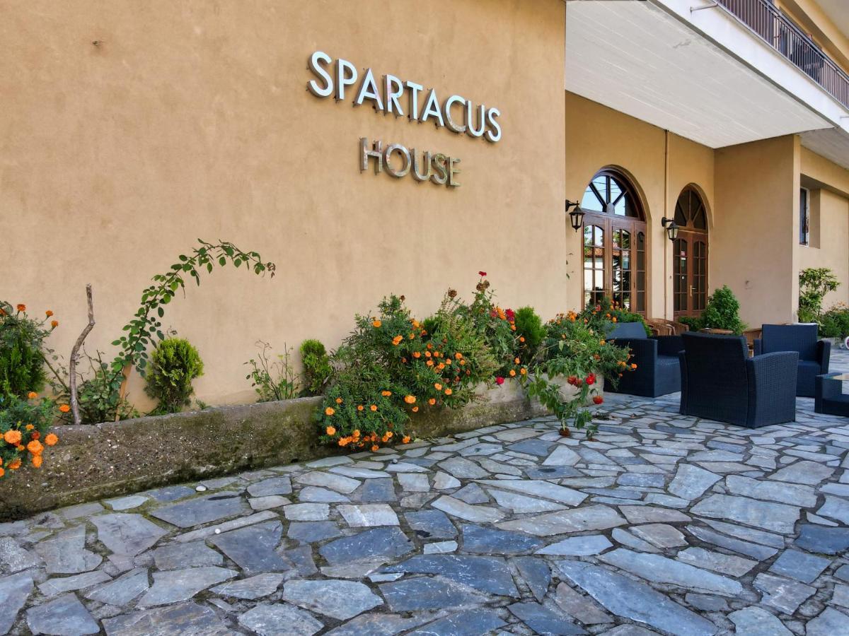 Hotel Spartacus House