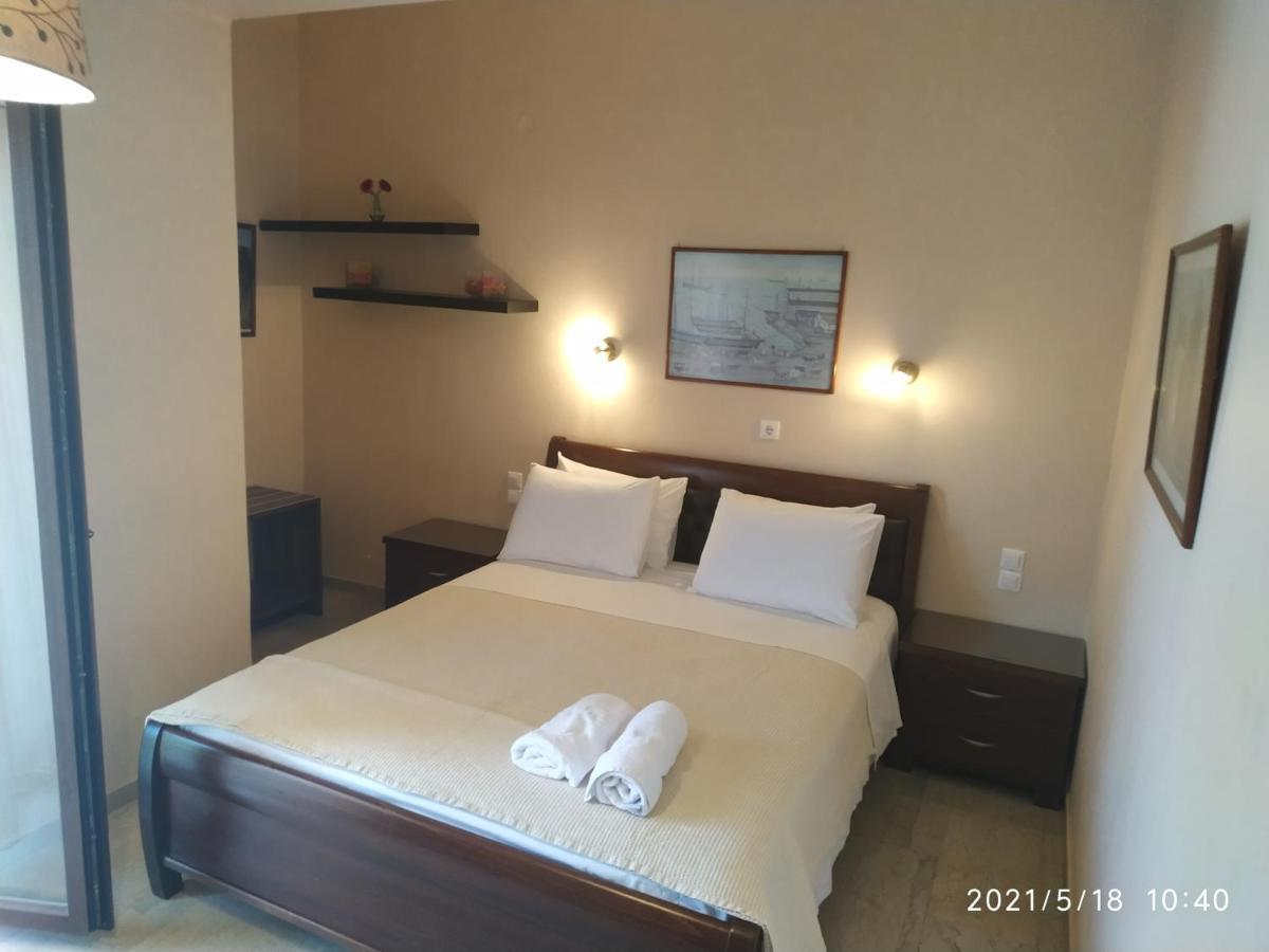 Spartacus House מלון