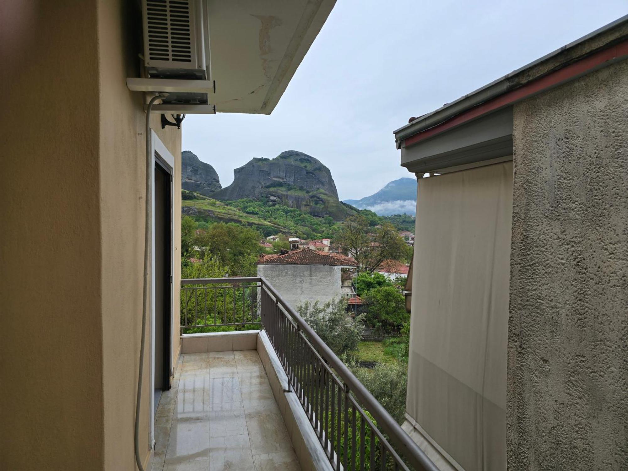 Spartacus House 3*