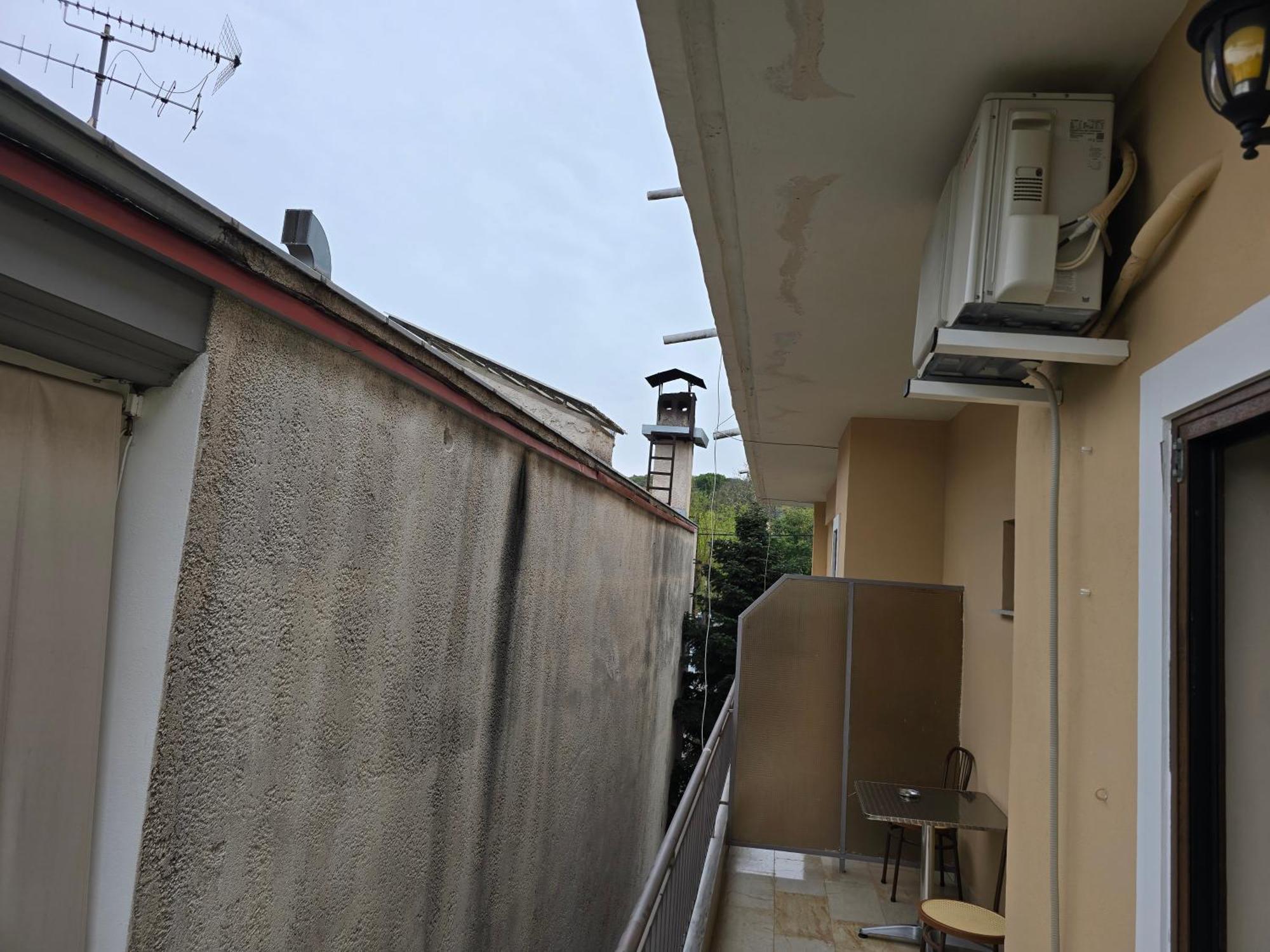 Spartacus House מלון